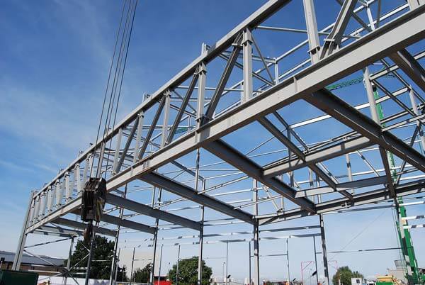 Harnessing the Power of Steel Frames and Trusses in Construction